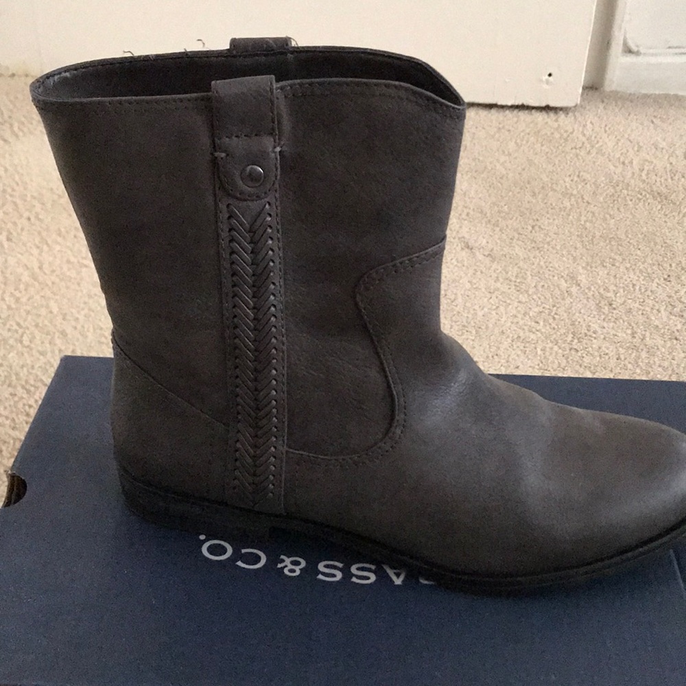 Bass bootie size 8